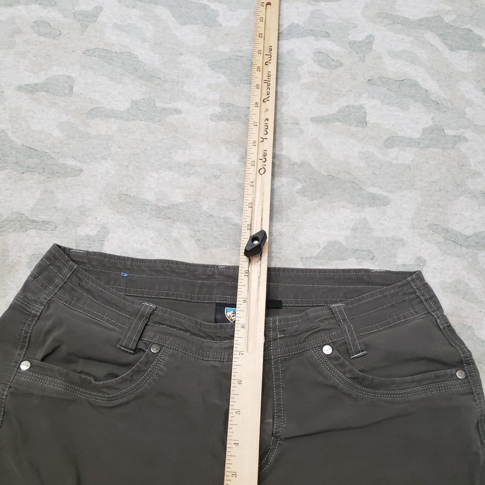 Kuhl Shorts Womens 10 Gray Cargo Pockets Outdoors Hiking Travel - Picture 5 of 11